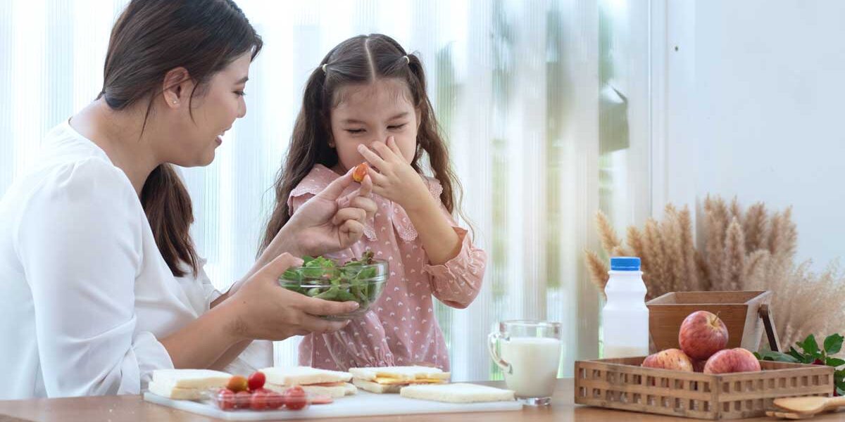 Understanding Mealtime Behavior Challenges
